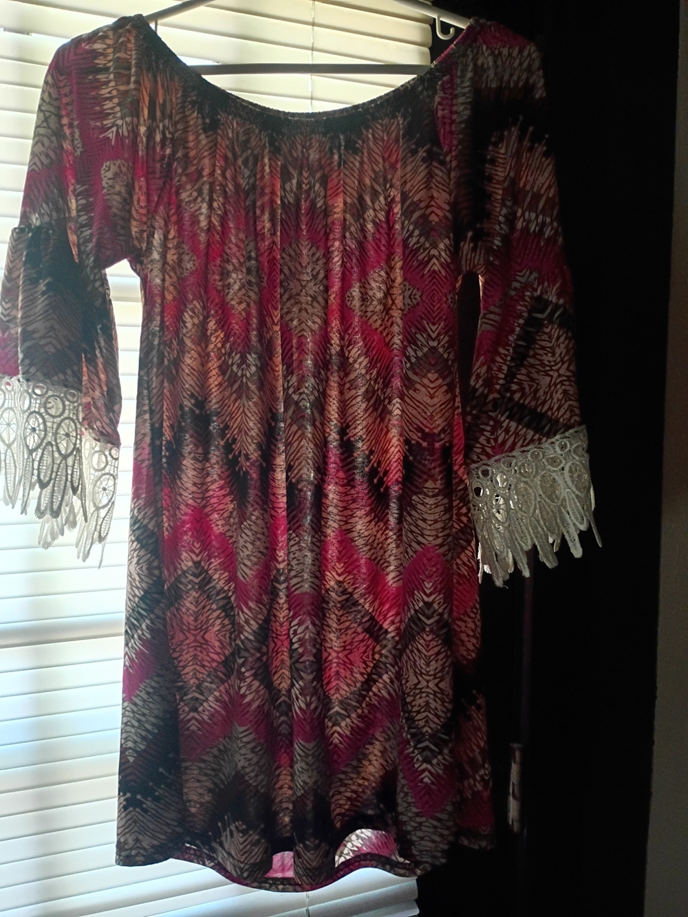 WinWin Off-Shoulder Chevron Floral Tunic in Burgundy, Black, Cream
